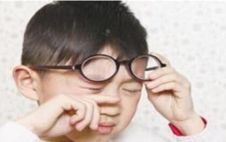 眼镜斜了怎么办，眼镜斜了怎么办一高一低