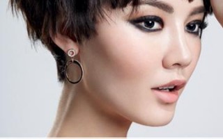黑发什么颜色的美瞳好看，黑发什么颜色的美瞳好看图片